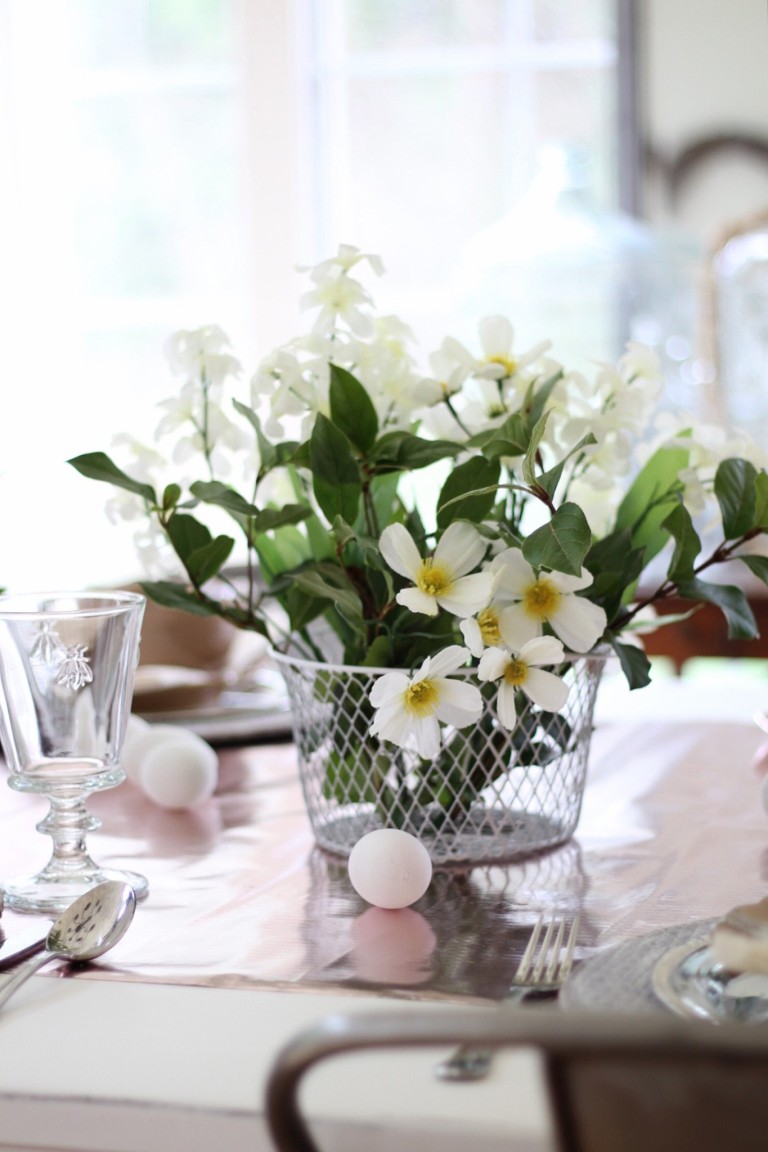 Budget Easter Table Setting