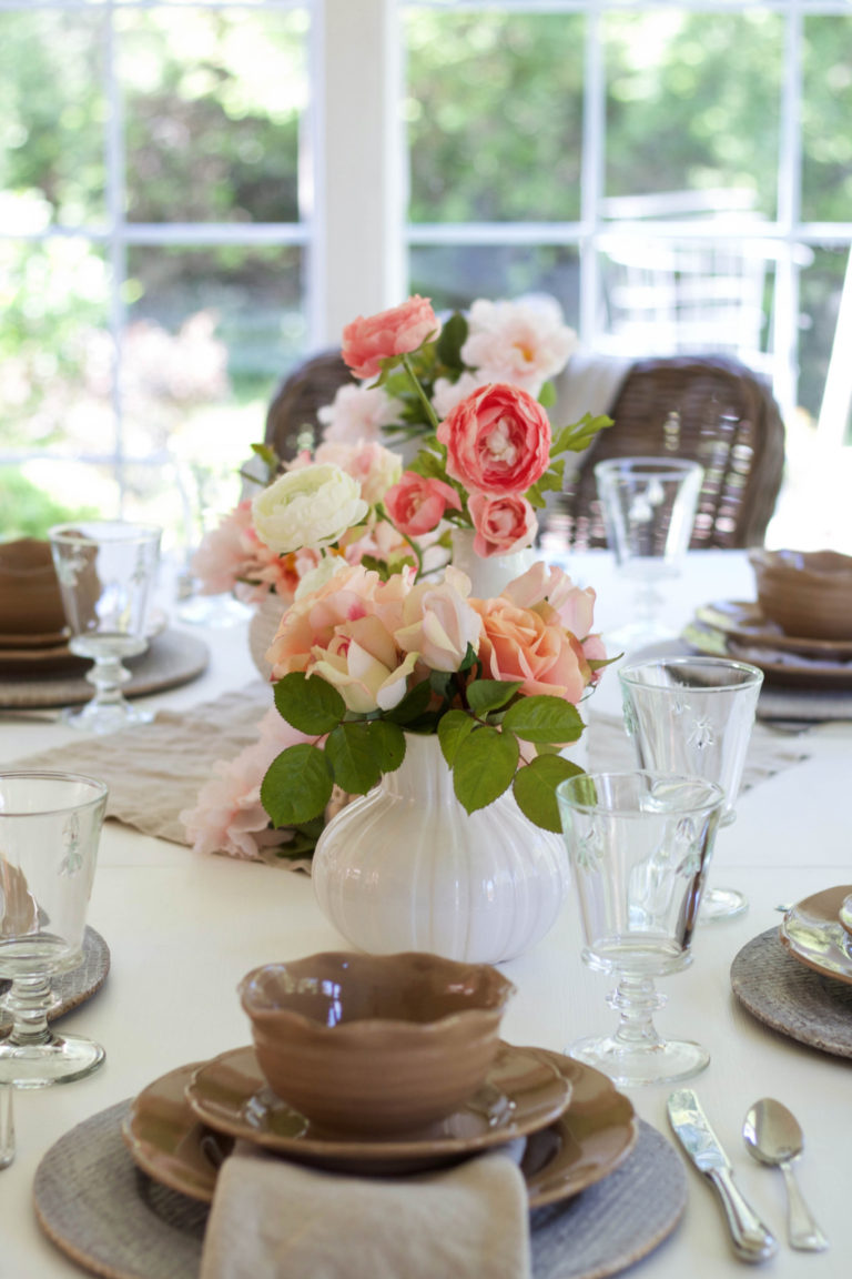 Mother’s Day Tablescape