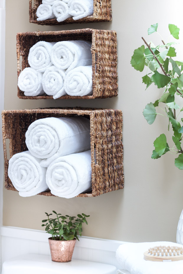 Easy Hanging Towels Two Ways 