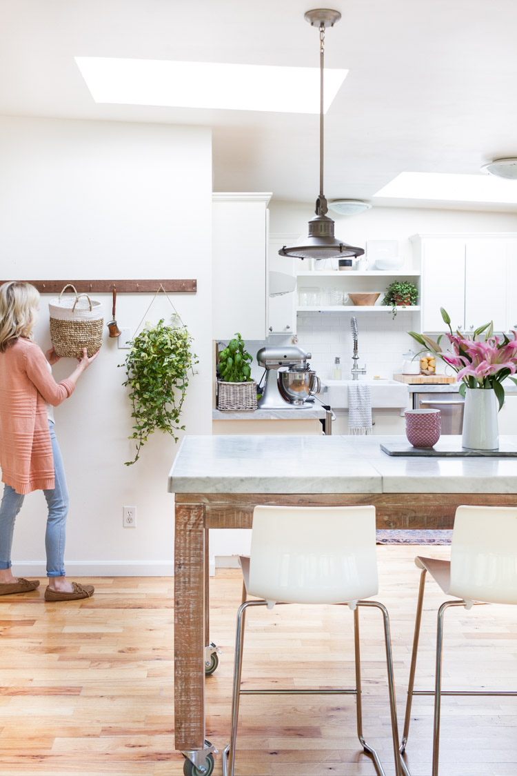 Spring Styling Tour - Fresh Greenery and Pink Touches in the Kitchen