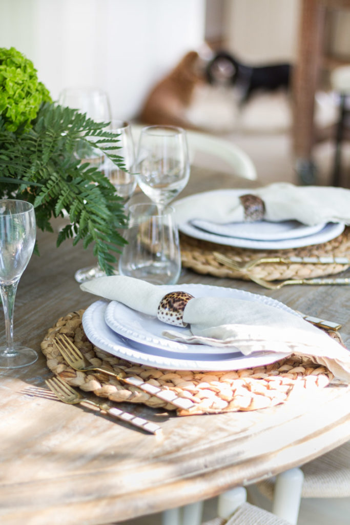 A Fresh and Simple Summer Tablescape 3