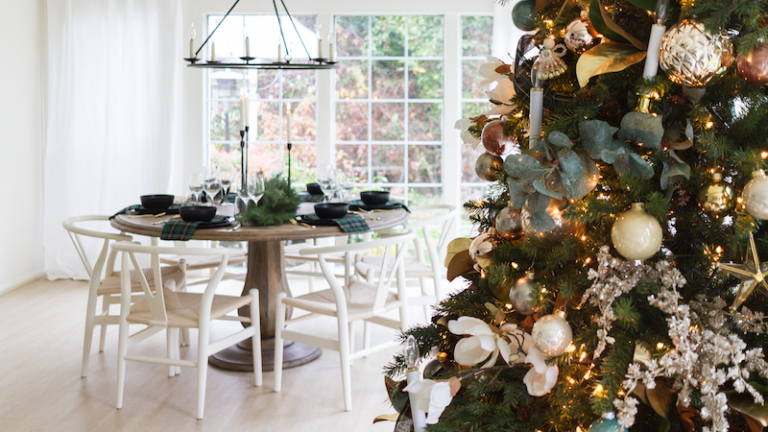 Christmas in the Dining Room!