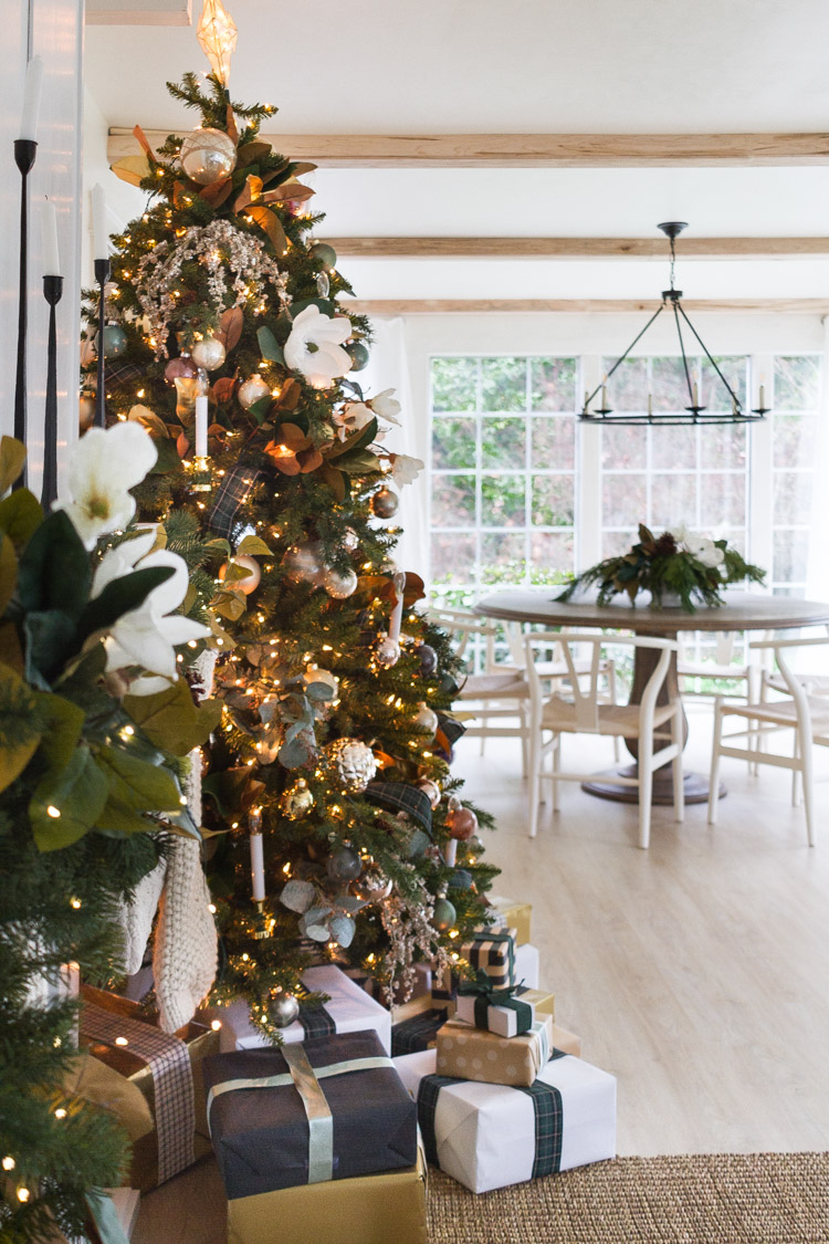 Our Home at Christmastime - Holiday Housewalk 2019 - zevy joy