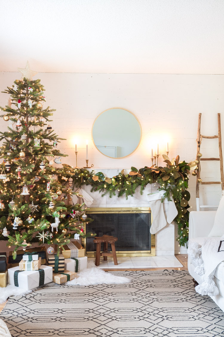 Our Home at Christmastime - Holiday Housewalk 2019 - zevy joy