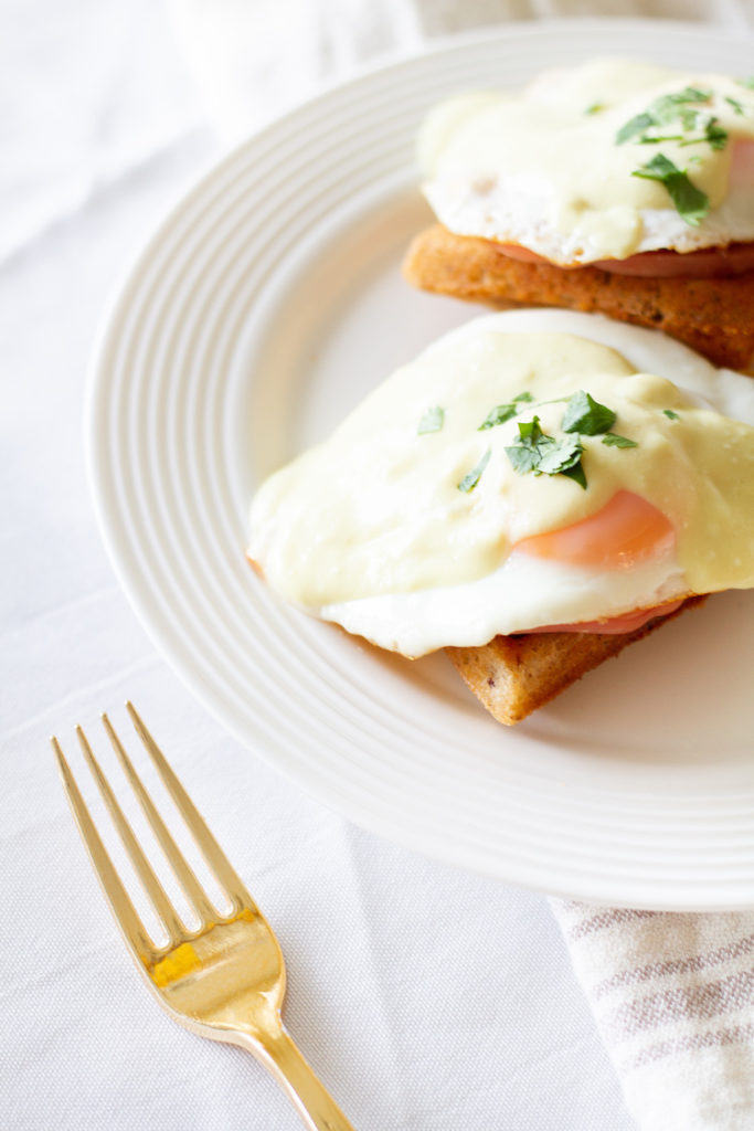 Easy Waffle Eggs Benedict