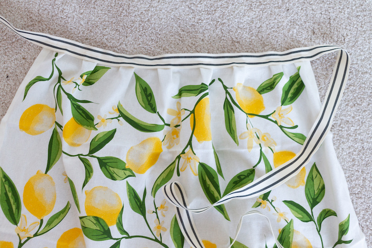 How To Sew An Apron From A Kitchen Towel - zevy joy