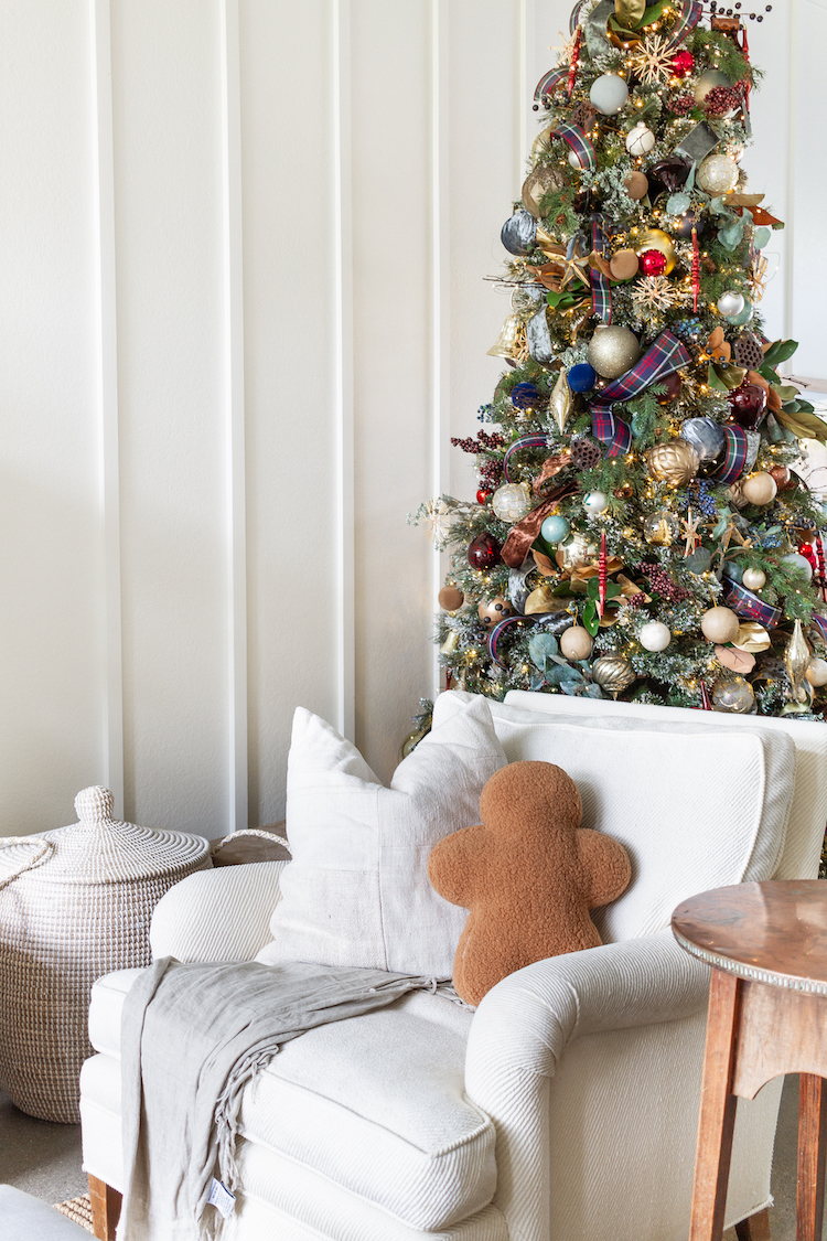Holiday Housewalk 2023 - zevy joy