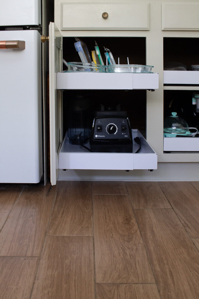 pull out cabinet storage